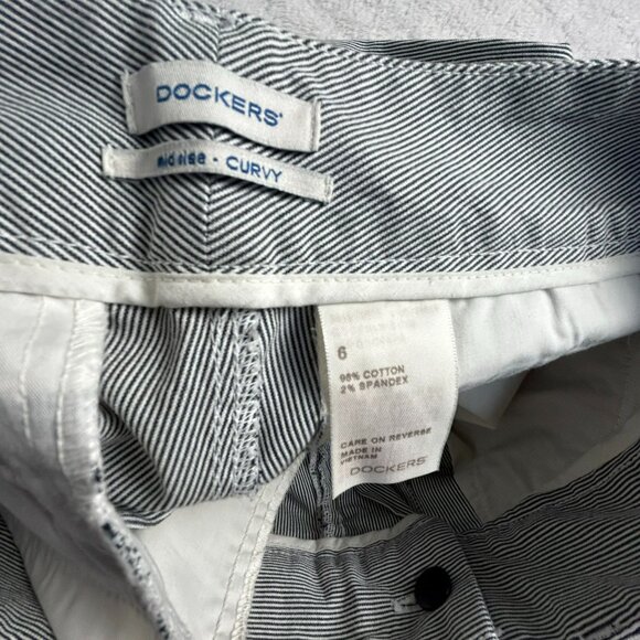 Dockers Women's Striped Mid Rise Curvy Casual Bermuda Shorts Black/White 6 - Picture 3 of 9